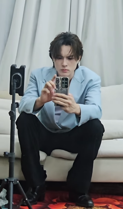 แน็ก ชาลี 