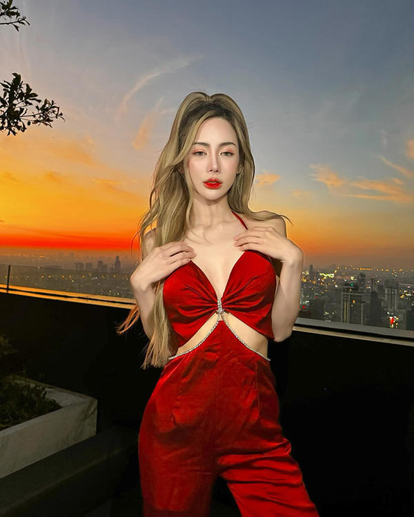 เกลิน ธัญรดี ประวัติ