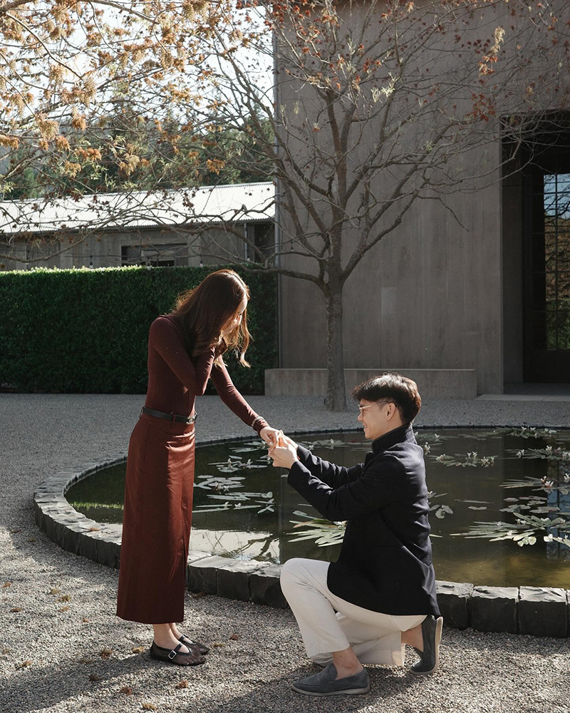  เกิร์ลกรุ๊ปสาวเซอร์ไพรส์ แฟนหนุ่มนักธุรกิจขอแต่งงาน