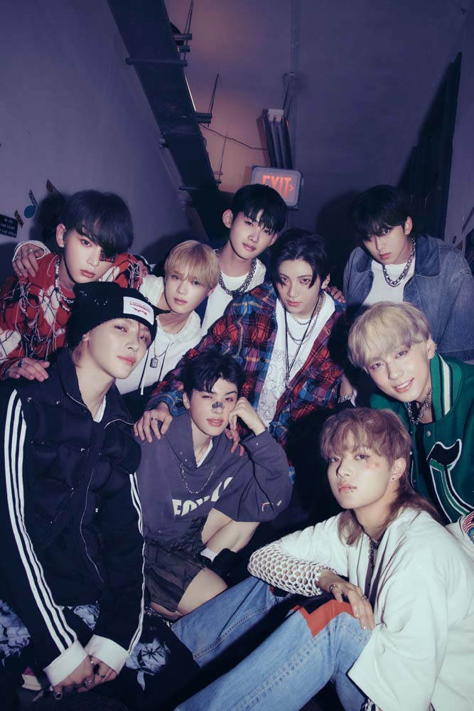 &TEAM บอยแบนด์