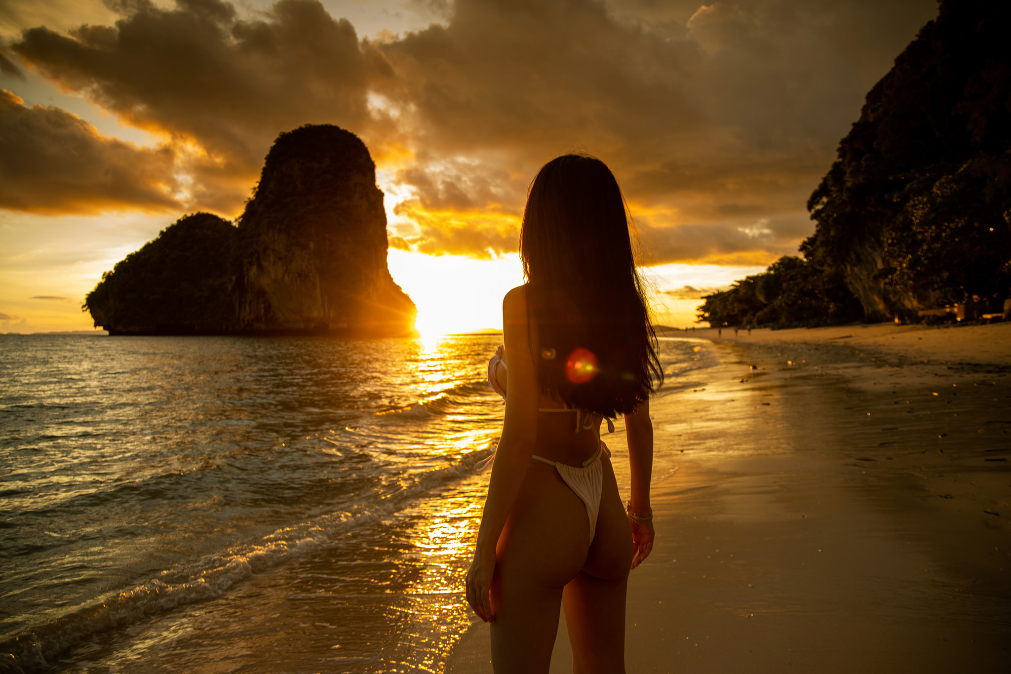 ทอฝัน ไอณัฐชา