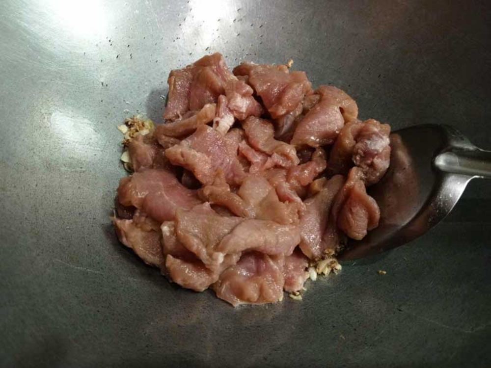 สูตรหมูกระเทียมพริกไทย
