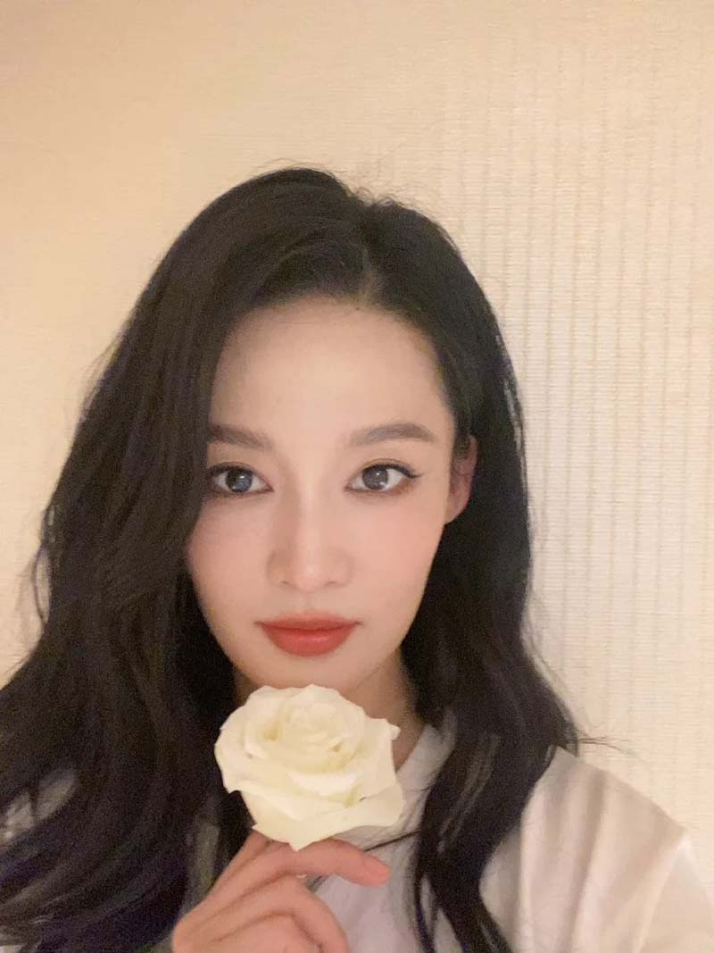 หลี่ชิน Liqin ดาราจีน