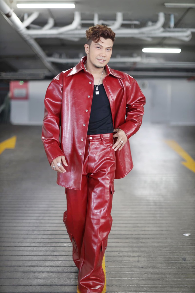 หนุ่ม กะลา