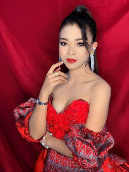 อุ๋งอิ๋ง เพชรบ้านแพง