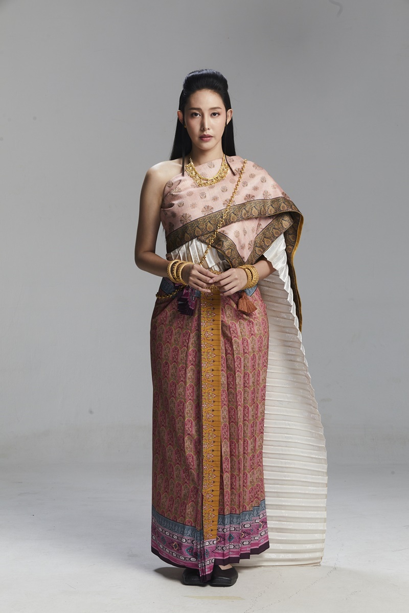 พิศวาสข้ามภพ เฌอเบลล์ ลัลณ์ลลิน