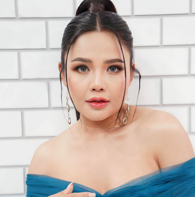 ตั๊กแตน ชลดา