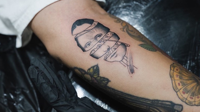 กระติ๊บ ชวัลกร