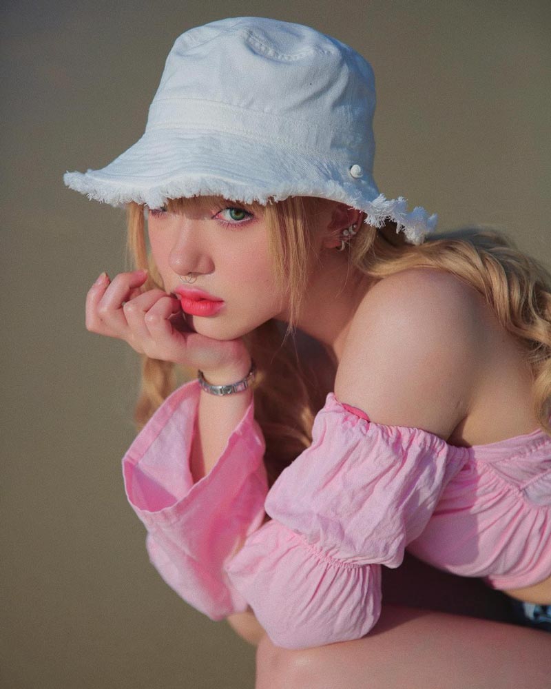 พลอยชมพู