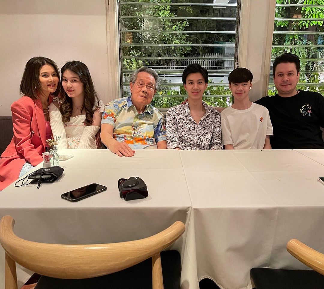 ปู มัณฑนา