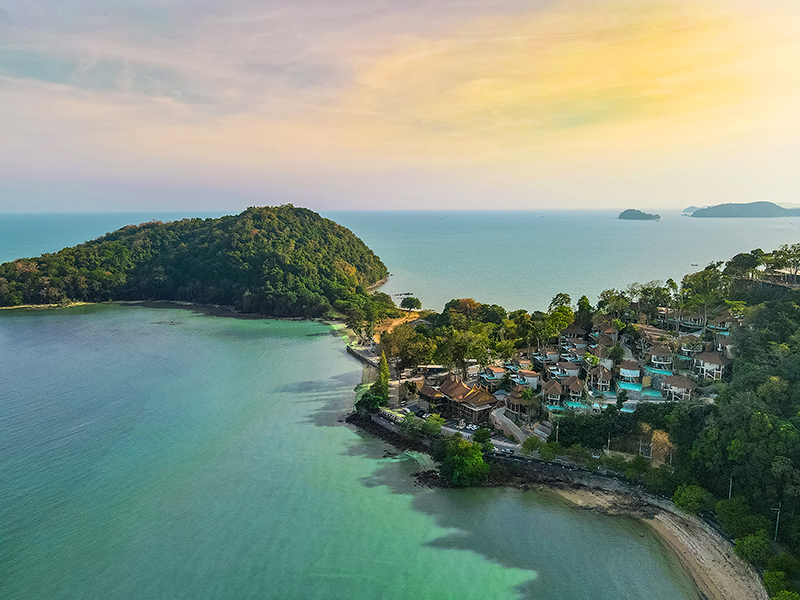 Sinae Phuket Luxury Hotel