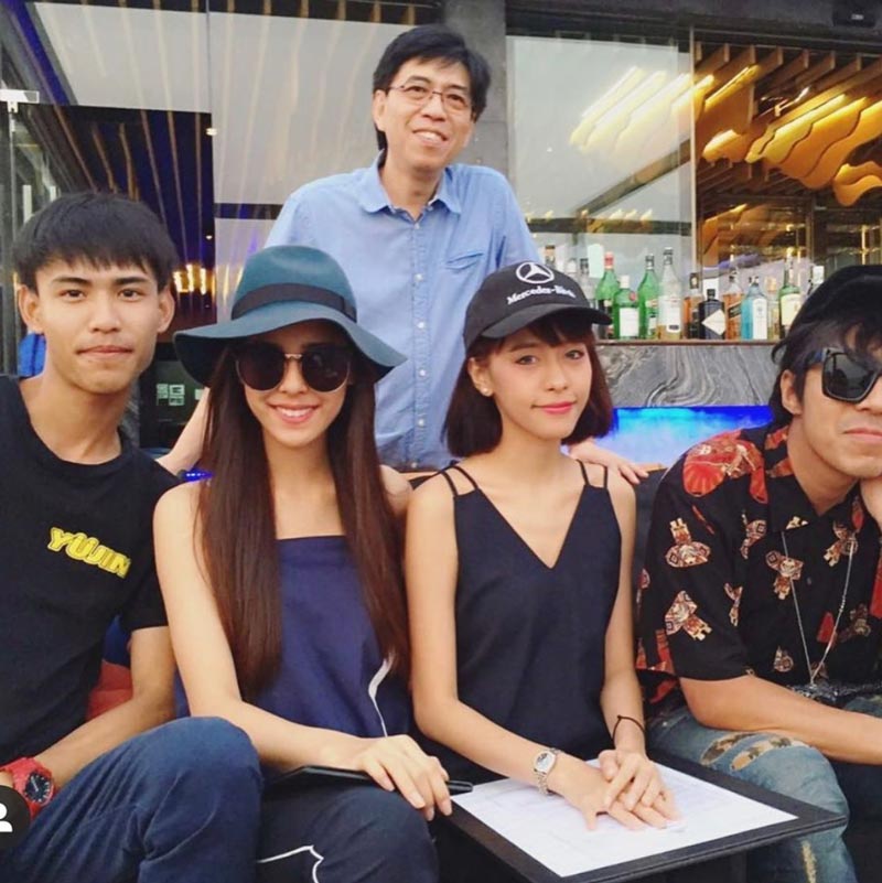 มุก สิรินรัตน์