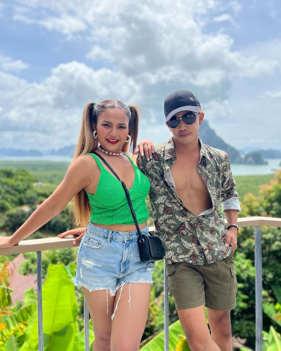 ตั๊กแตน ชลดา