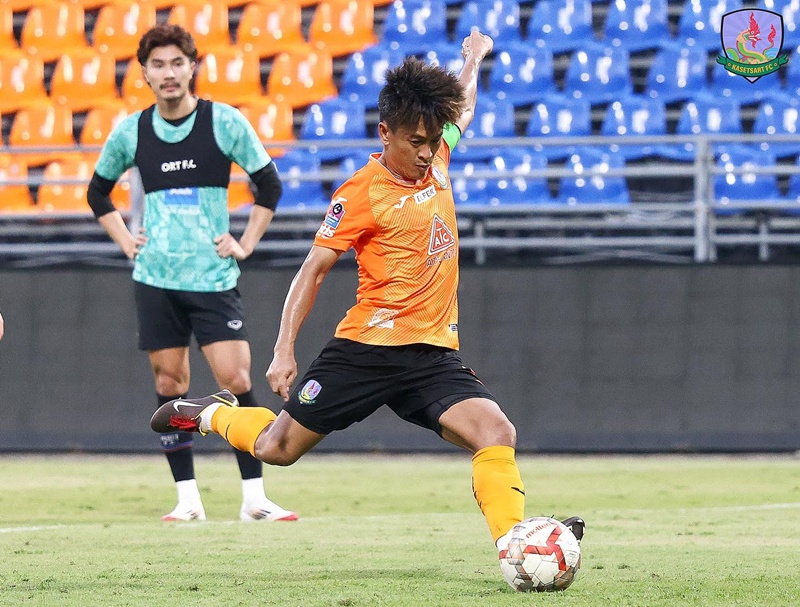 จักรพันธ์ พรใส