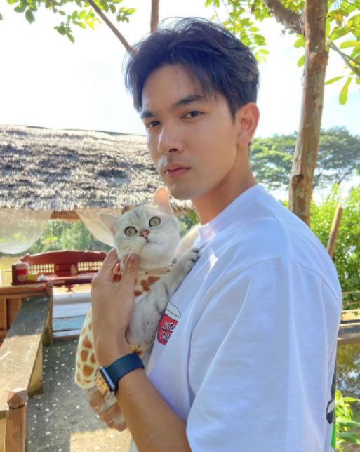 เข้ม หัสวีร์