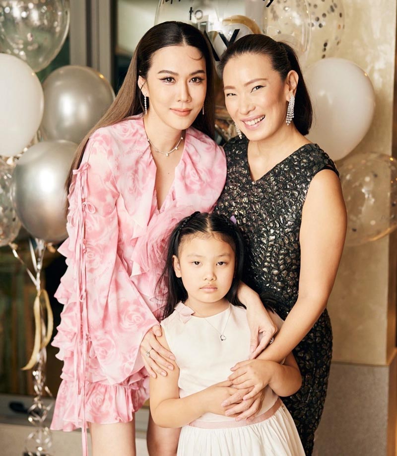 ปาร์ตี้วันเกิด เมย์ เฟื่องอารมย์