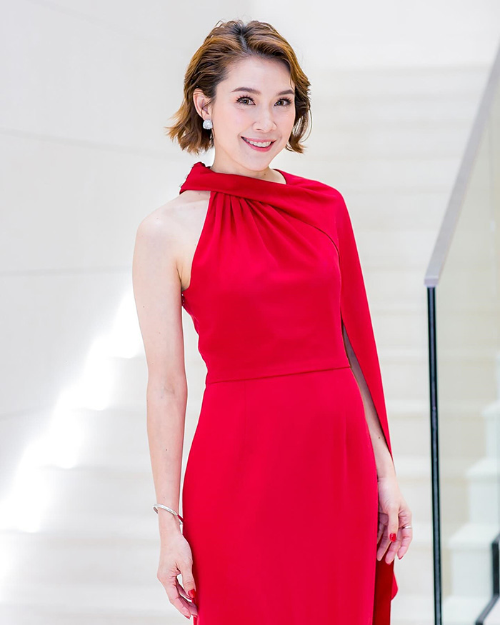 นิหน่า สุฐิตา