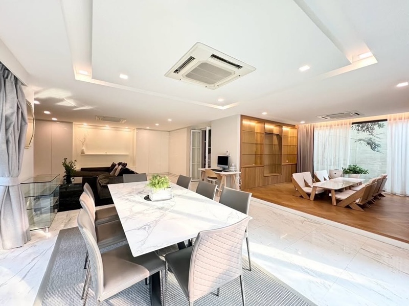 นานา ไรบีนา