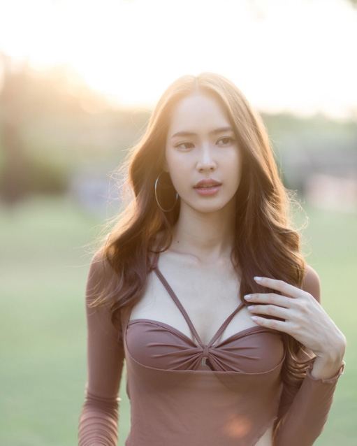 ใบหม่อน กิตติยา ประวัติ