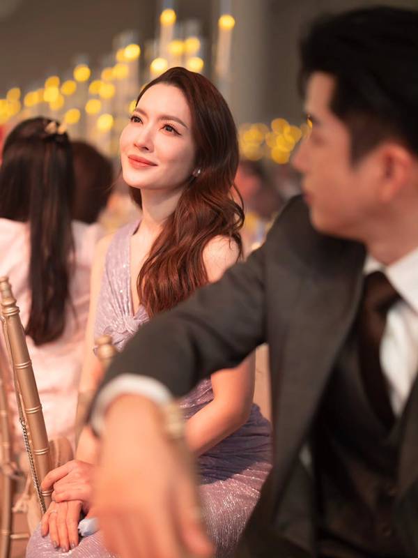 แอฟ ทักษอร และ นนกุล ชานน