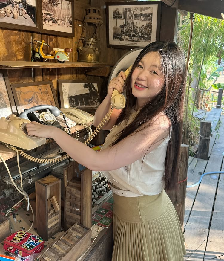 หมวยหลิน เน็ตไอดอลสุดอึ๋ม