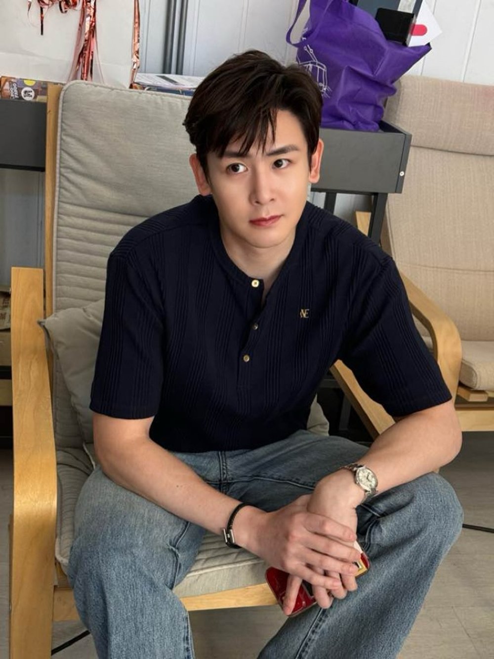 นิชคุณ เจอซาแซงสะกดรอยตามแถวบ้าน ตะโกนด่า-ทำร้าย จนต้องให้ ตร. ช่วย !