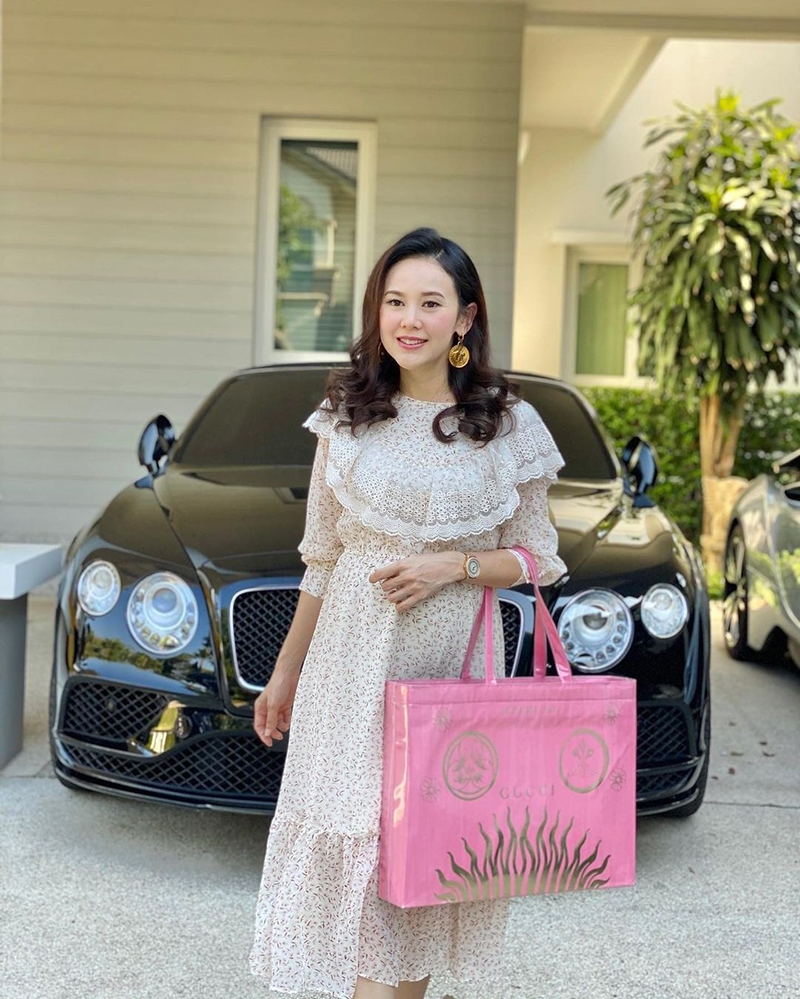 แยม ธมลพรรณ์