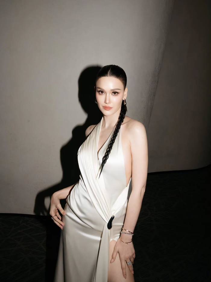 แจ็คกี้ ชาเคอลีน