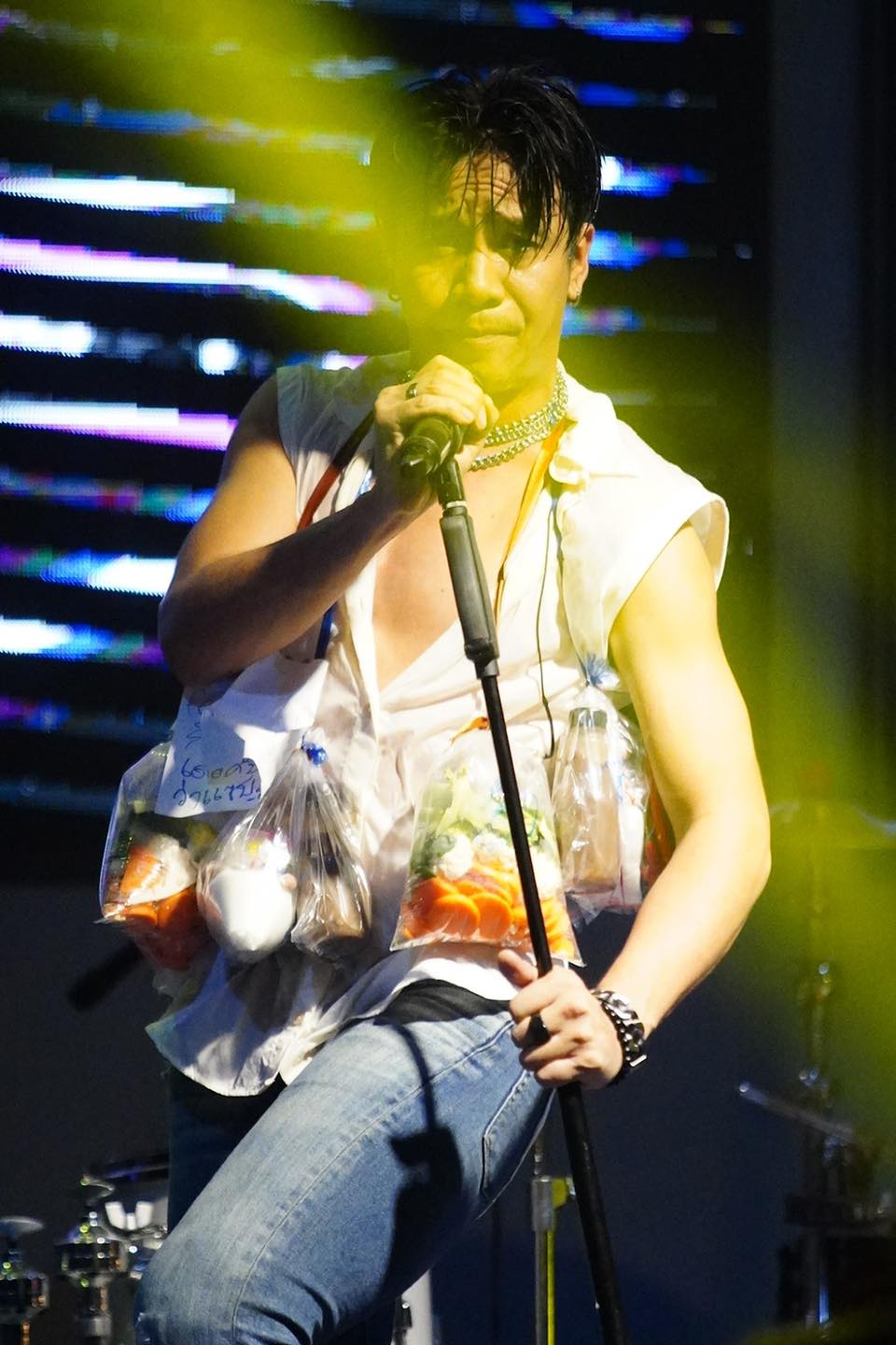 ก้อง ห้วยไร่