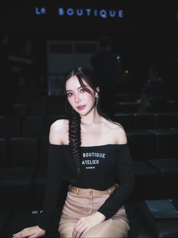 มุก วรนิษฐ์