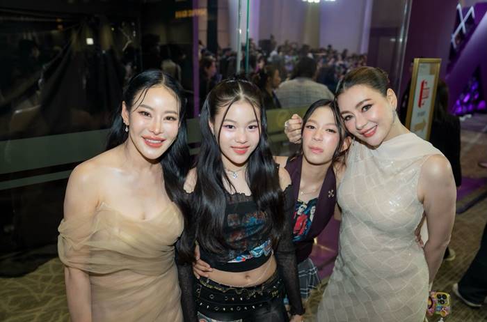  ณิริน - แสนดี เซ็นสัญญา LOVEiS