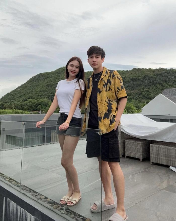 ครูเต้ย น้องน้ำ