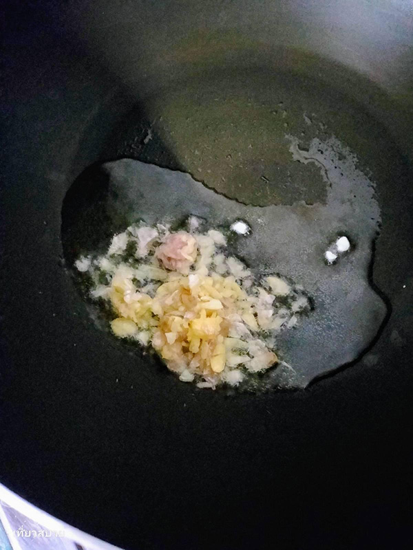 เต้าหู้ไข่ผัดผงกะหรี่ใส่เห็ดหอม เมนูเต้าหู้ไข่ อาหารไทย สูตรอาหาร