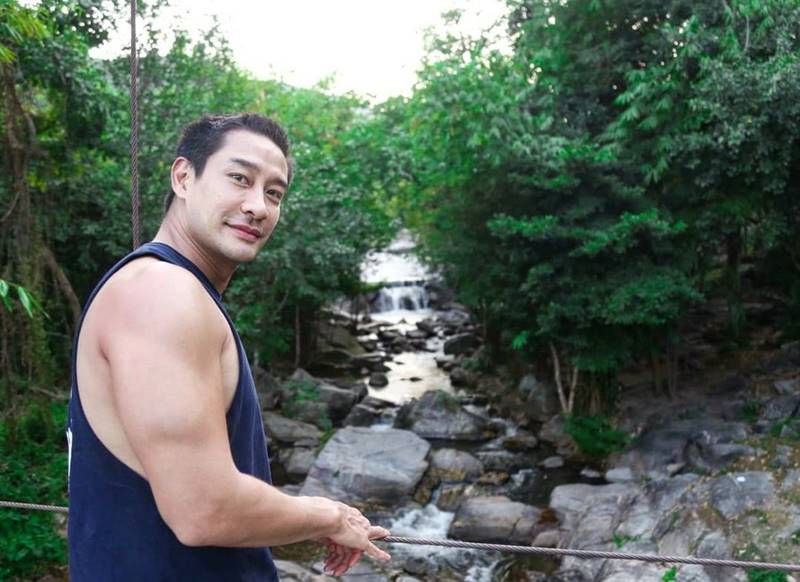 ป้อง ณวัฒน์