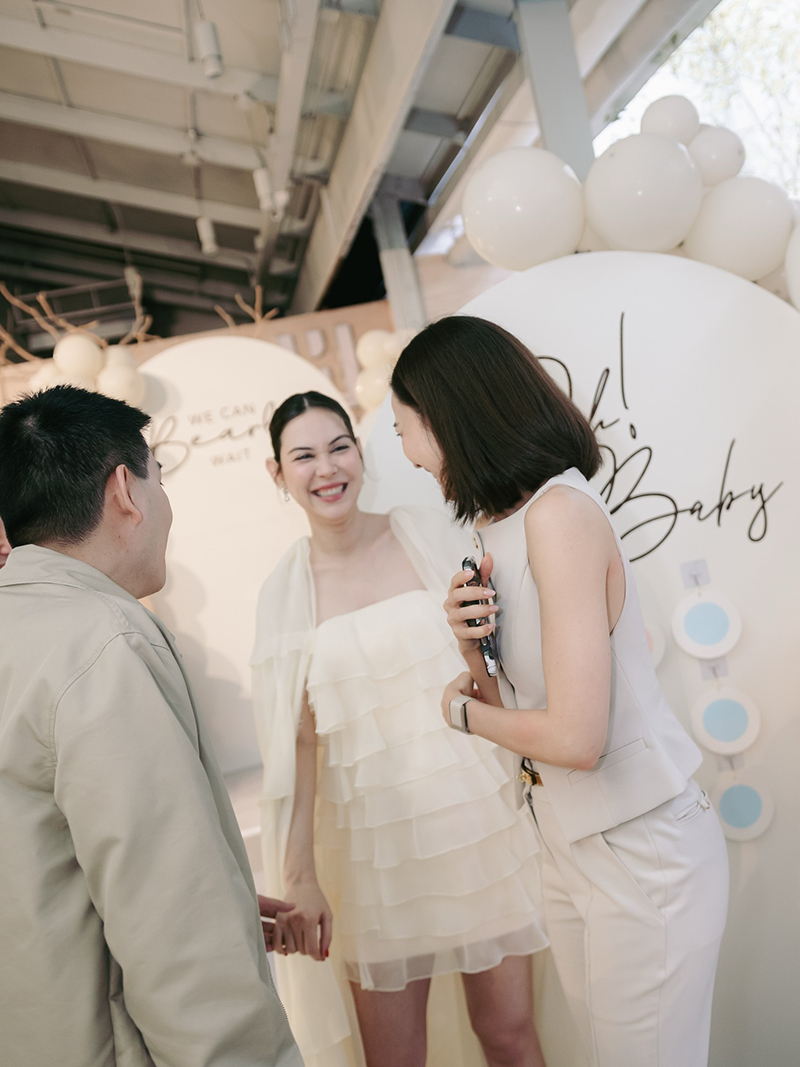 แมท ภีรนีย์ เฟม ภีมเดช จัดงานเฉลยเพศลูกในท้อง