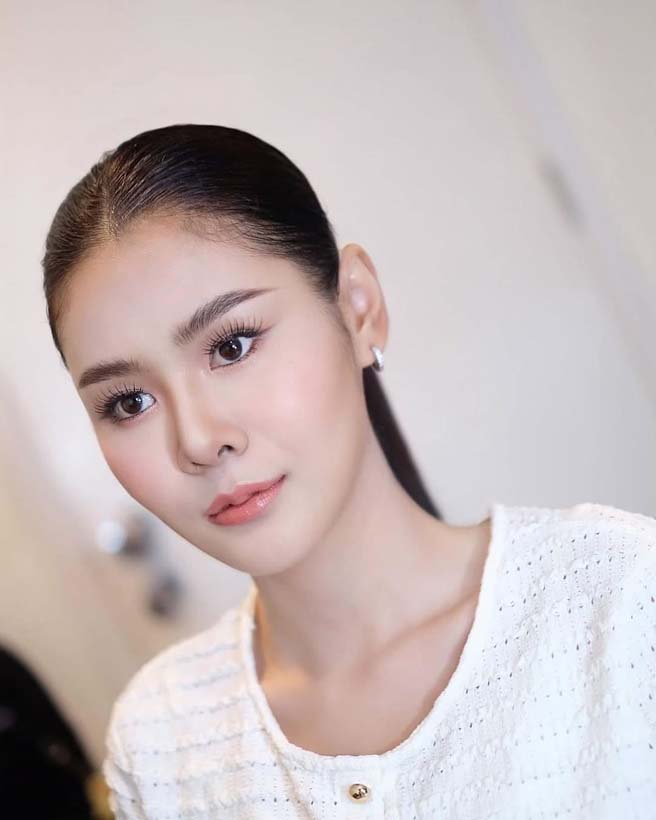 อั้ม ศรินยา โหนกระแส คู่กรณีสาวแดนเซอร์ สวยหรูดูแพง ดีกรีระดับนางงาม