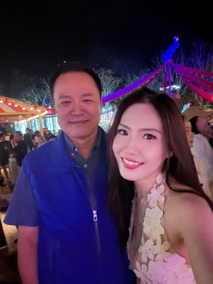 บอลลูน พินทุ์สุดา เซลฟี่คู่ เป๊ก เศรณี ลูกชายอนุทิน 