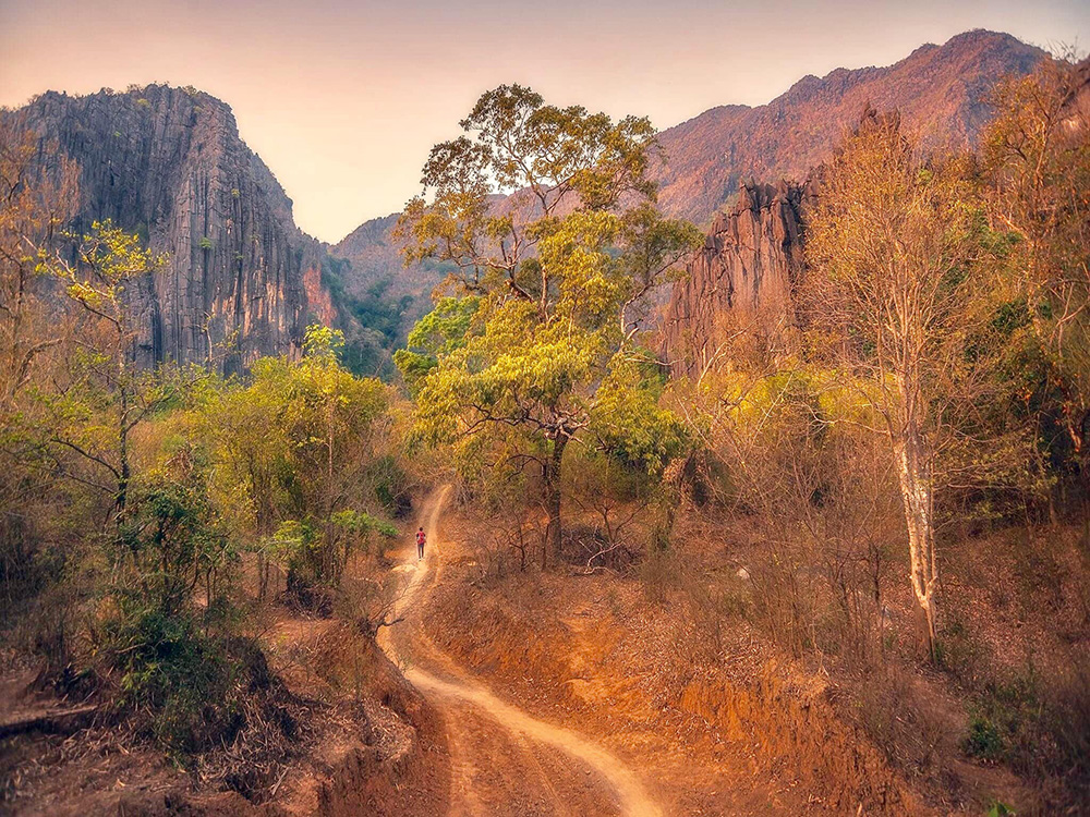 หมู่บ้านลึกลับในประเทศลาว 