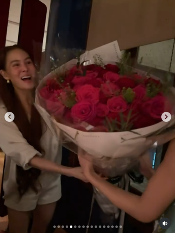 เอมมี่ มรกต ขอพรวันเกิดอายุ 42 ปี