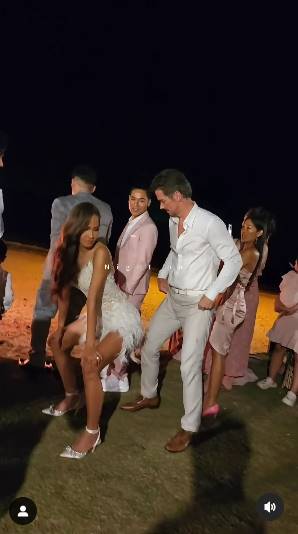 เมญ่า นนธวรรณ แต่งงาน