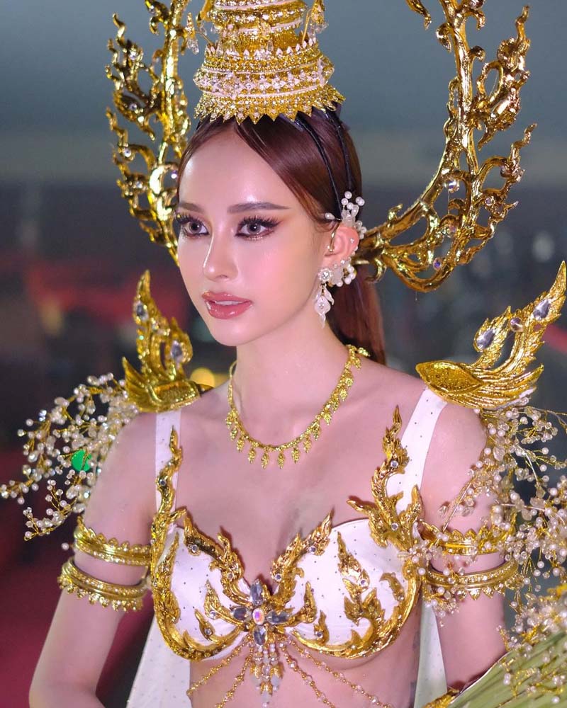 เกรซ ฐิตารีย์