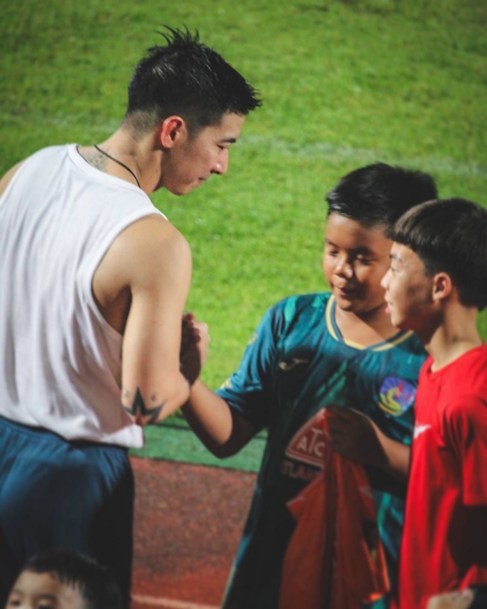 โตโน่ ภาคิน