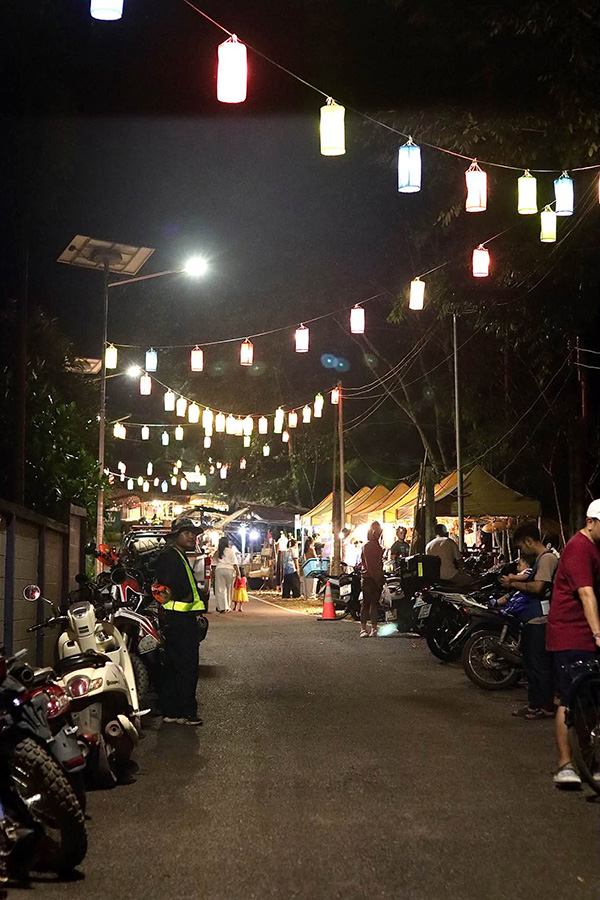 ถนนคนเดินหมู่บ้านสะปัน น่าน