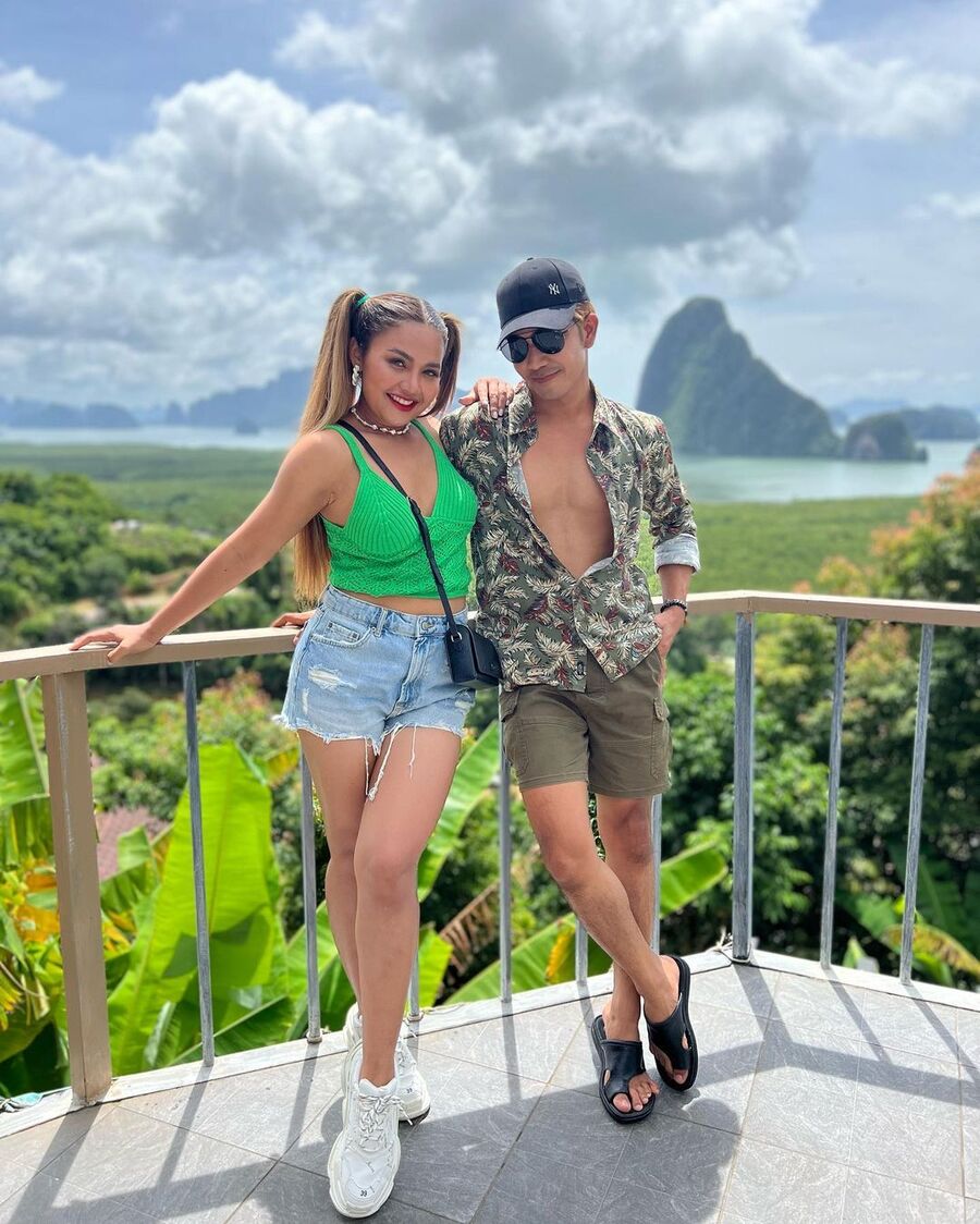 ตั๊กแตน ชลดา