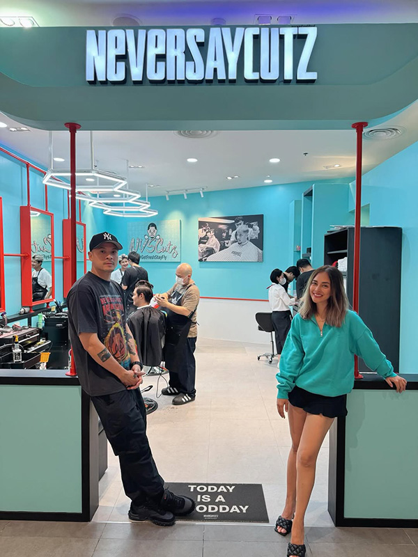 นานา ไรบีนา ประวัติ