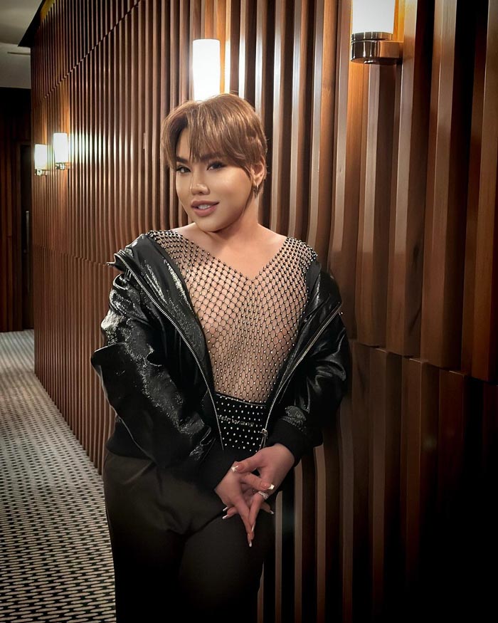 ดีเจบุ๊กโกะ