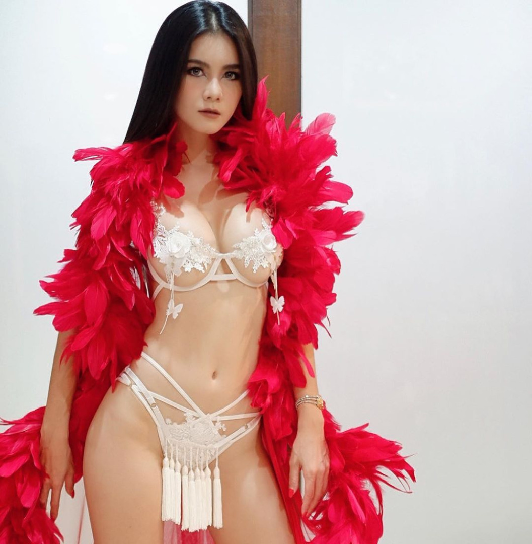 แน๊ต เกศริน