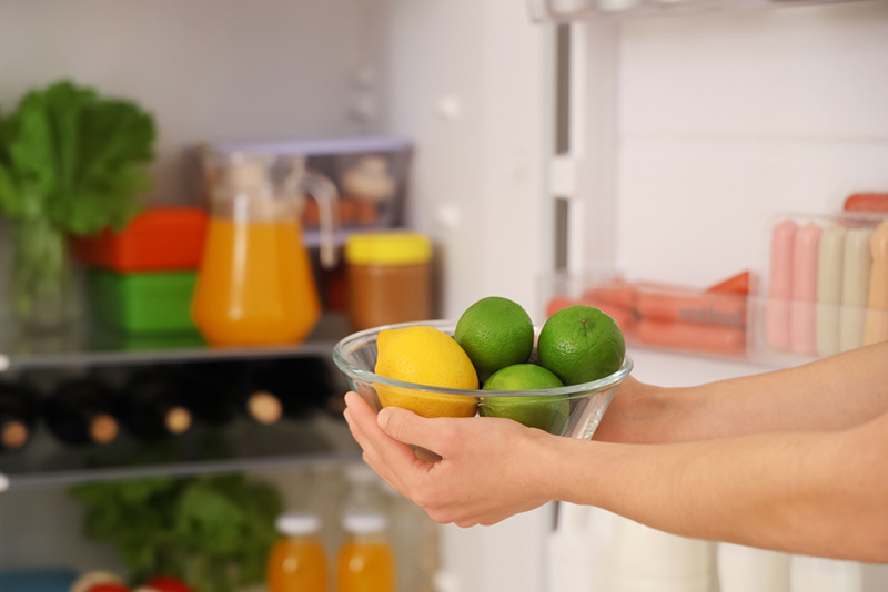 เก็บมะนาวไว้ในตู้เย็น