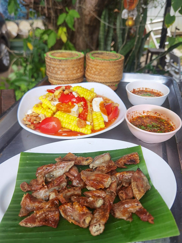 ร้านอาหารมุกดาหาร