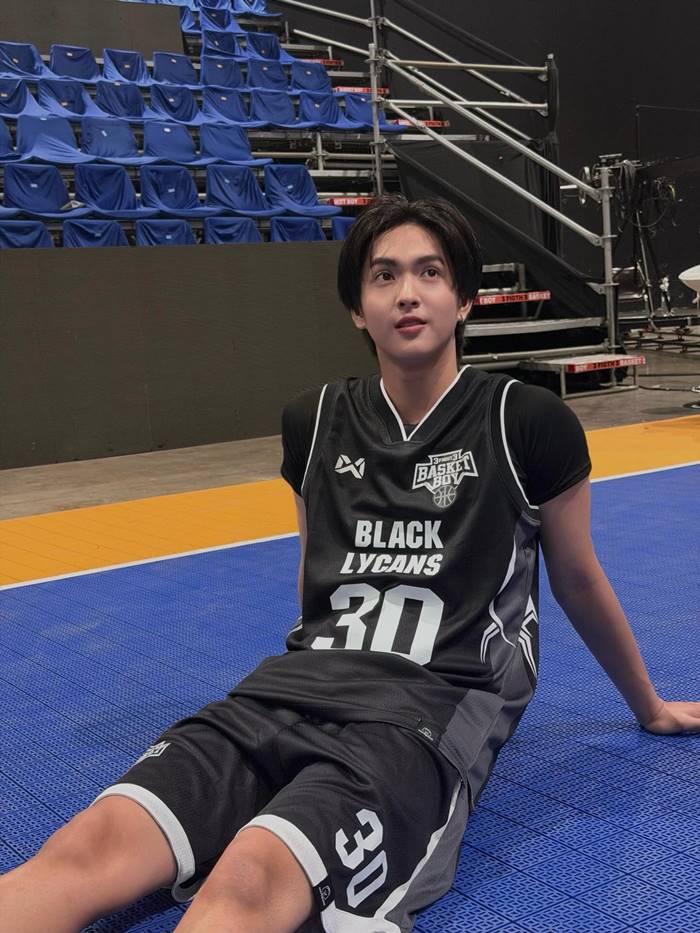 คอปเปอร์ BUS ชิกิต้า BABYMONSTER